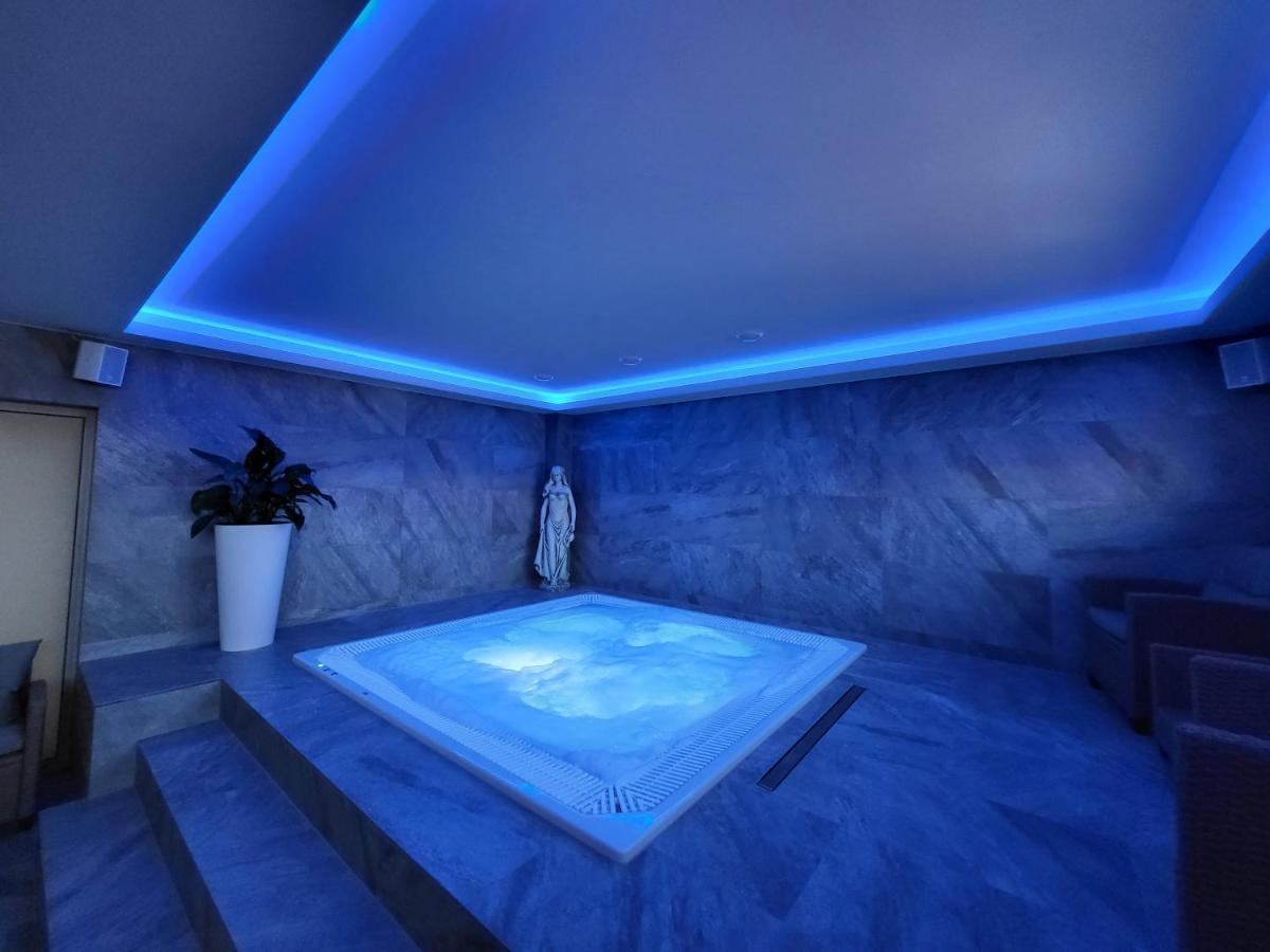 Chaty Krusetnica S Luxusnym Privatnym Wellness Exterior photo