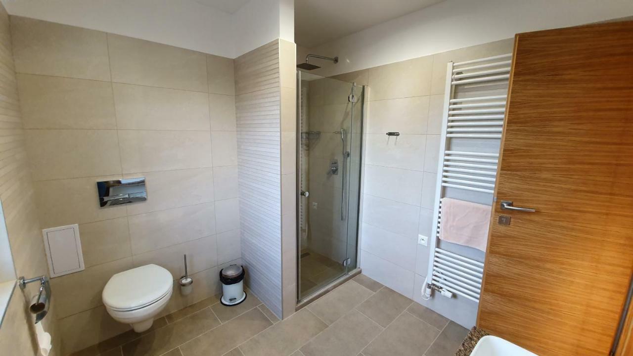 Chaty Krusetnica S Luxusnym Privatnym Wellness Exterior photo