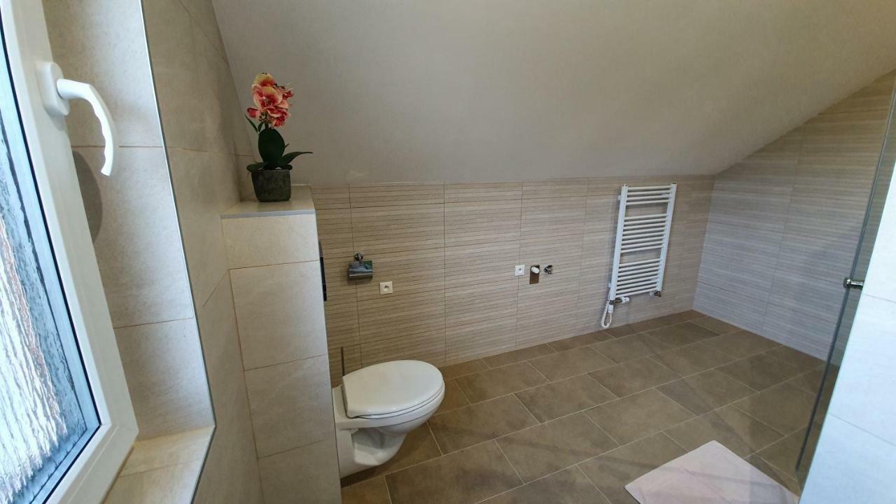 Chaty Krusetnica S Luxusnym Privatnym Wellness Exterior photo